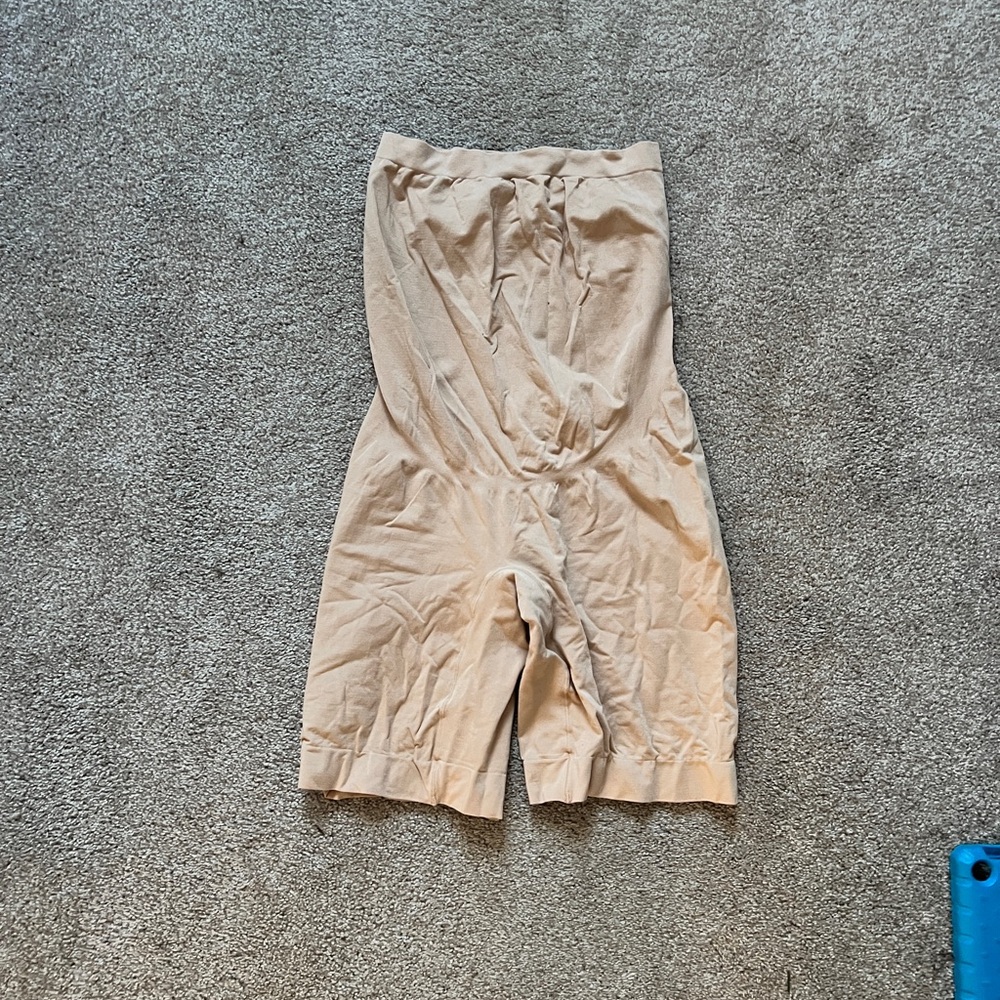 Jockey Women's Shapewear in Beige - Picture 3 of 4